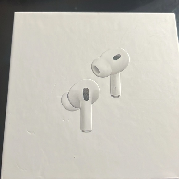 Apple AirPods Pro 2nd Gen with MagSafe Case